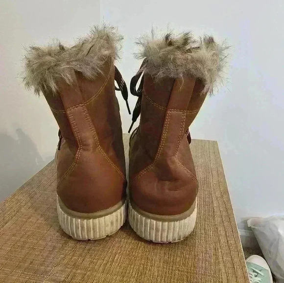 Journee Collection Women’s Boot Glacier Size 10 - Picture 3 of 4